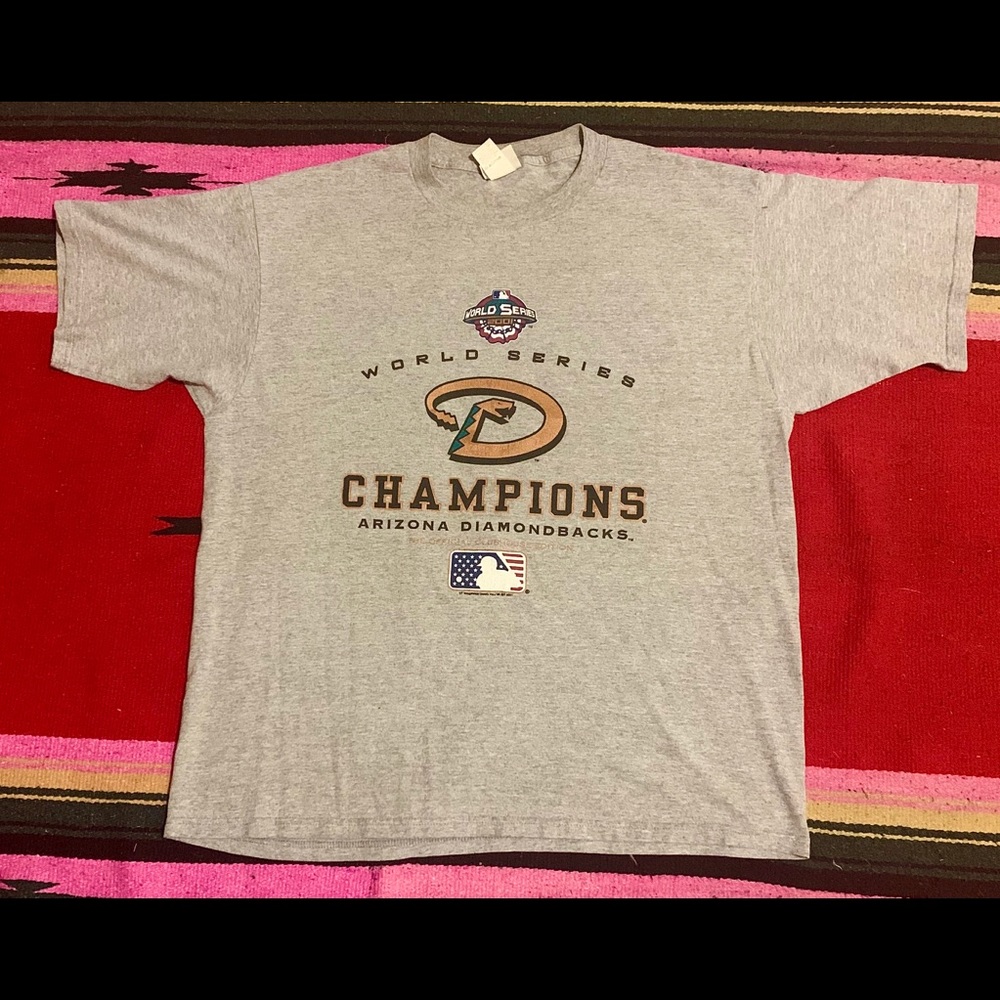 Vintage 2001 World Series Tee